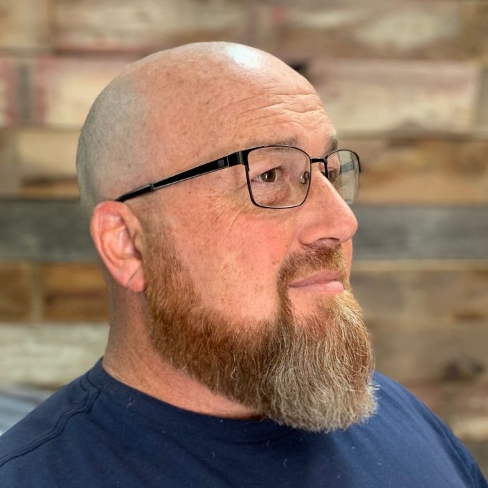Mens beard trim and bald shave.